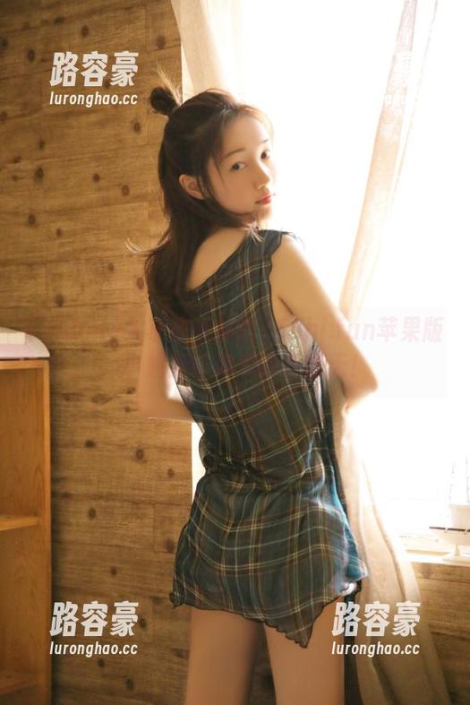 大家快来体验155hl.fun苹果版，小姐姐带你瓜到嗨翻天！