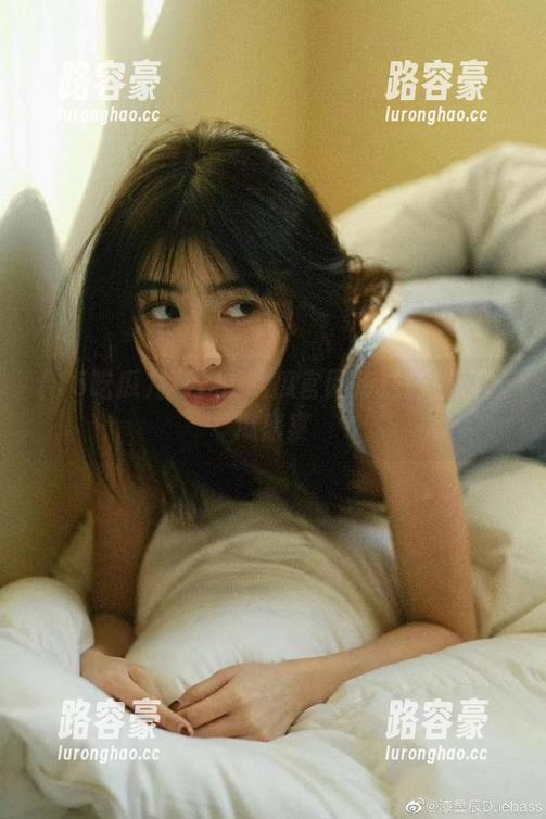 打开15吃瓜官网传送门畅享吃瓜盛宴