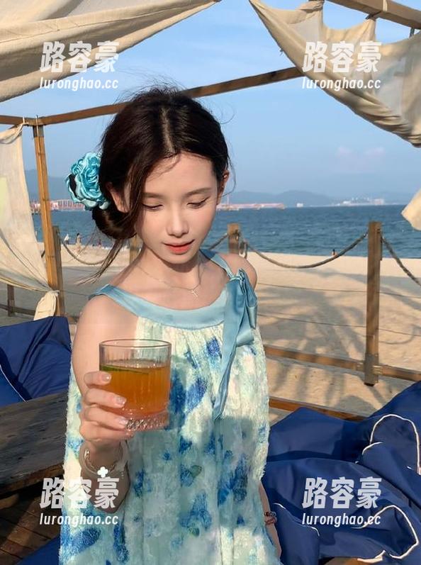 娱乐718吃瓜网苹果下载，观看最新爆料不停歇