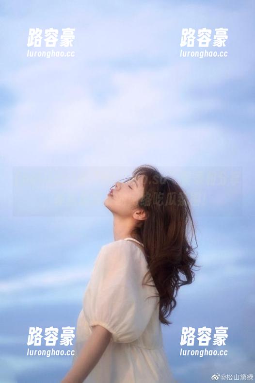 在“heiliao.su”登录和分享，体验最真实的网络吃瓜氛围！