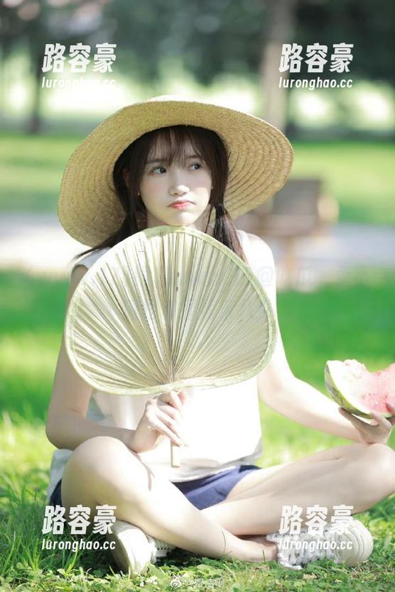 www.17 跟着www.17@吃瓜,永不迷路掌握娱乐八卦
