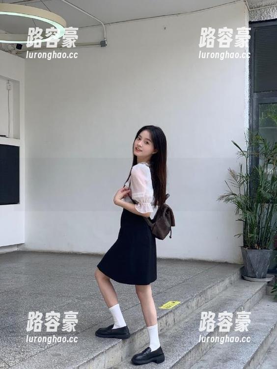 登录www.51dmco网页，开启你的趣味吃瓜网络之旅