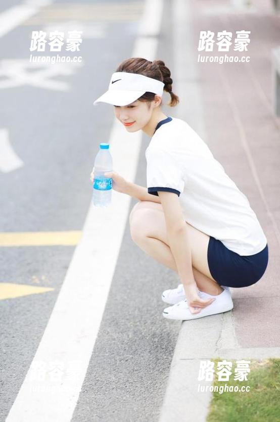 免费吃瓜网永久提供第一手娱乐八卦消息
