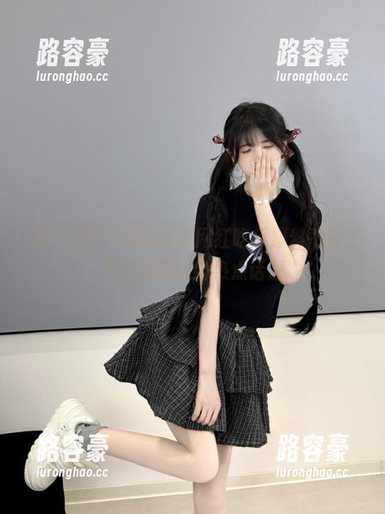 免费登录网红吃瓜爆料平台，及时掌握网络热点话题