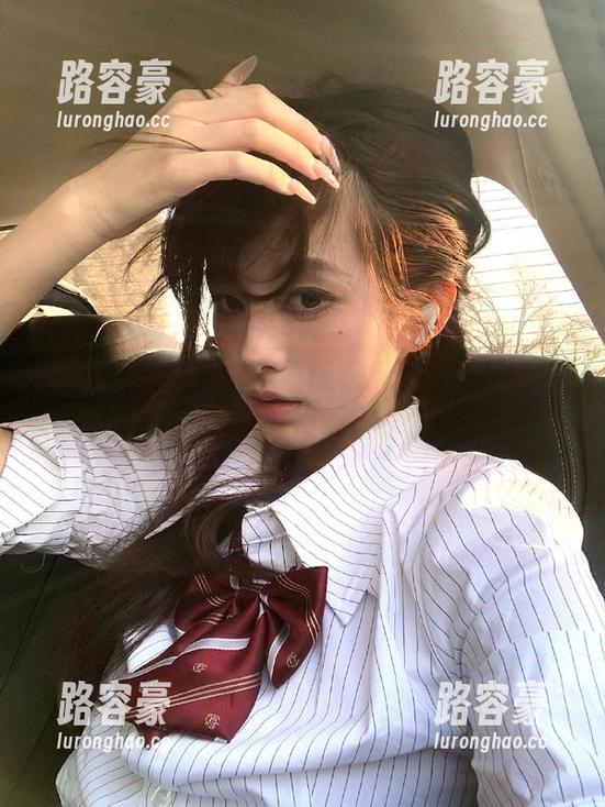 免费苹果版吃瓜黑料网站带你揭秘娱乐圈