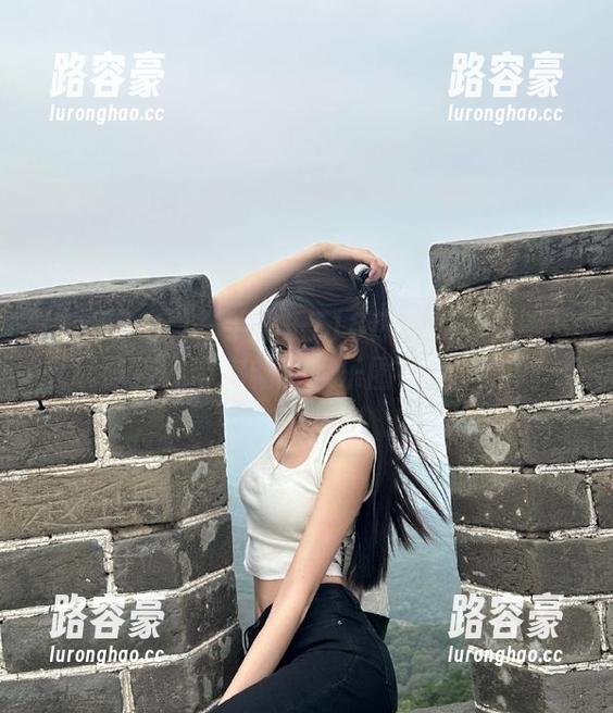 一手娱乐718热点瓜苹果版下载链接，带你畅享娱乐圈最劲爆新闻