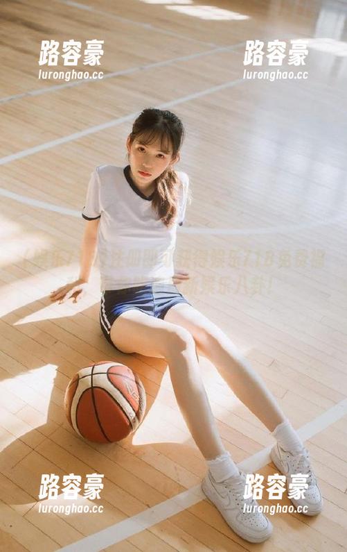 注册即可获得娱乐718免费福利，带你吃遍最新娱乐八卦！