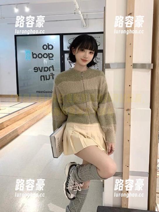 每日更新明星黑料网站链接，追踪明星动态不掉队