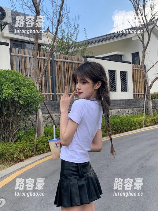 想要吃瓜不迷路？zztt21.ccm黑料不打烊直达入口帮你全包了！