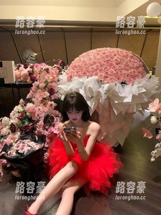 在线爆料黑料不打烊在线看，导航发布明星私密大揭秘
