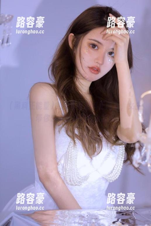 免费查看黑料正能量，女生带你永不迷路吃瓜小技巧