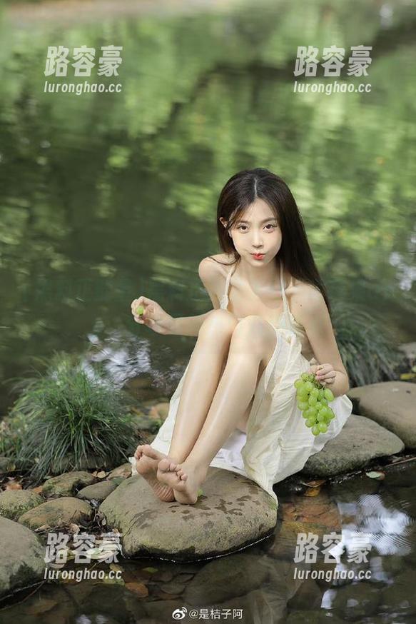 黑料正能量入口下载苹果app，分享最新热门八卦热点