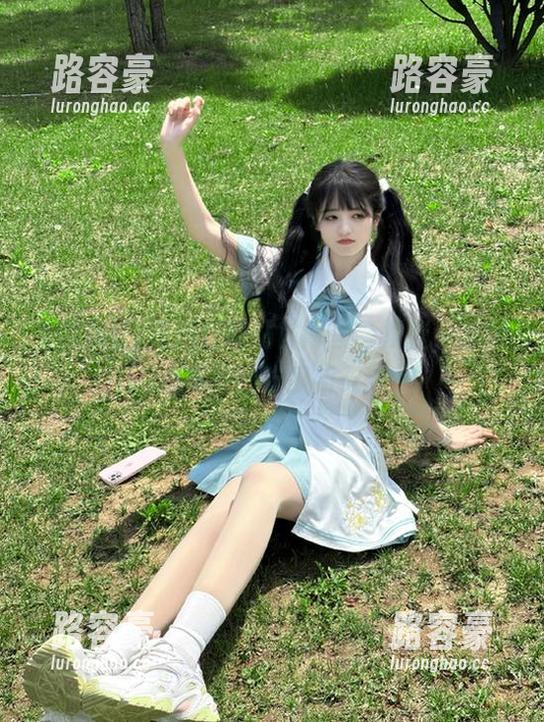 黑料社网站官网登录教程，少女心满满的吃瓜新天地