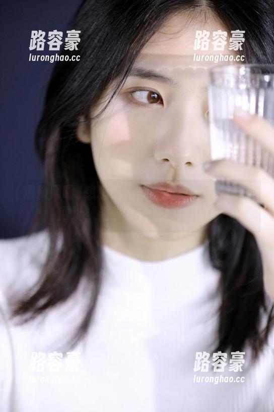 想追热点就上黑料网曝51官网网址，看少女独家爆料不停