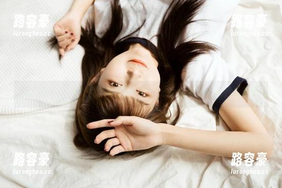 下载吃瓜爆料黑料网站app，轻松追踪明星最新黑料