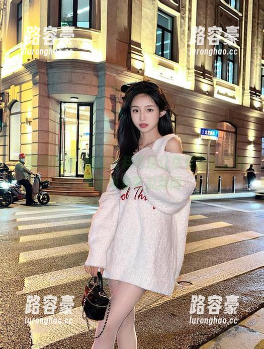 黑瓜吃料网址让你轻松捕捉娱乐圈每条吃瓜新闻